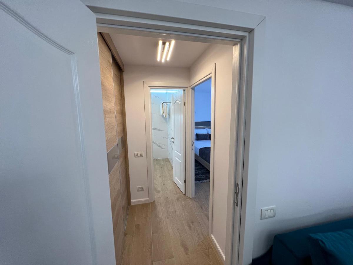 Luxury Apartment Centrul Vechi Curtea De Arges Ngoại thất bức ảnh