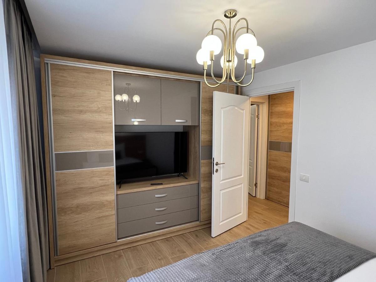 Luxury Apartment Centrul Vechi Curtea De Arges Ngoại thất bức ảnh